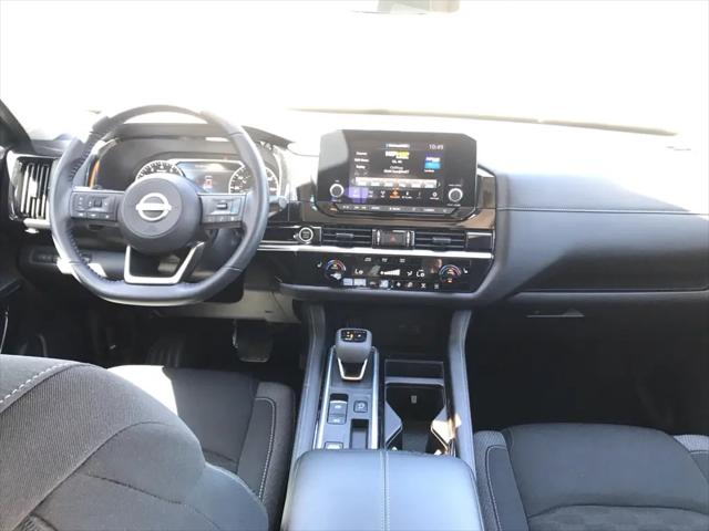 2024 Nissan Pathfinder SV FWD