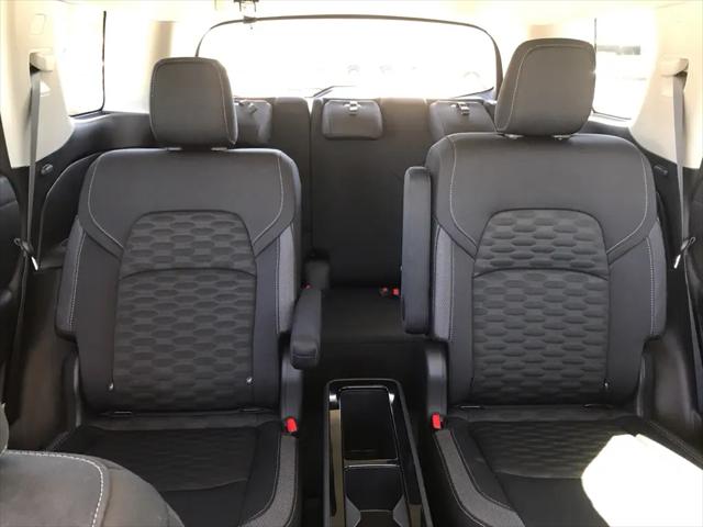 2024 Nissan Pathfinder SV FWD