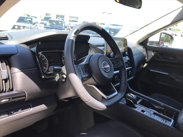 2024 Nissan Pathfinder SV FWD