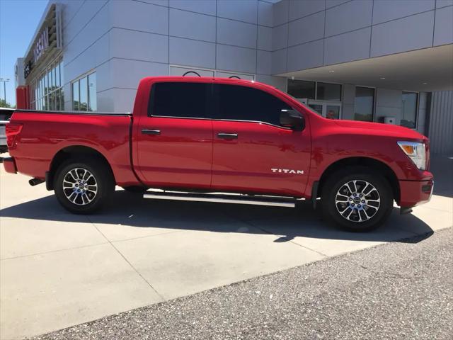 2024 Nissan Titan Crew Cab SV 4x2