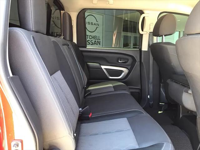 2024 Nissan Titan Crew Cab SV 4x2