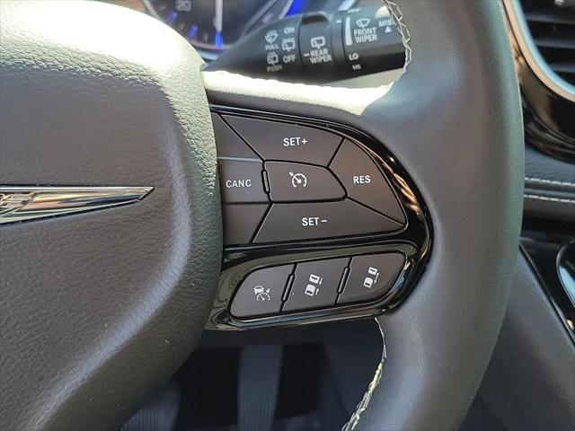 2024 Chrysler Pacifica Touring