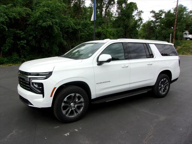 2026 Chevrolet Suburban LT, 4WD
