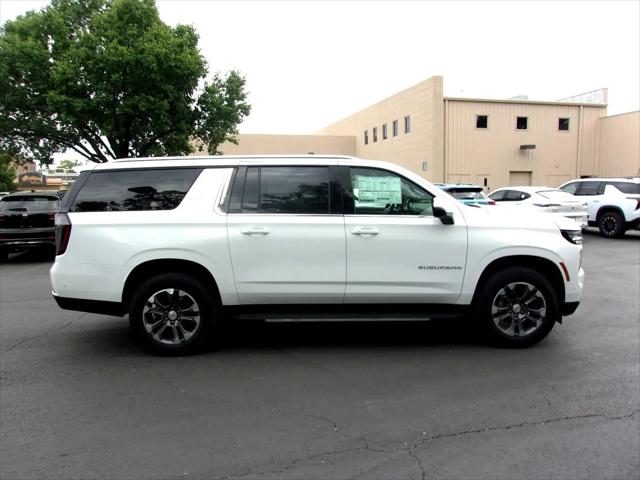 2026 Chevrolet Suburban LT, 4WD