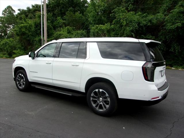 2026 Chevrolet Suburban LT, 4WD