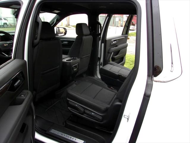 2026 Chevrolet Suburban LT, 4WD