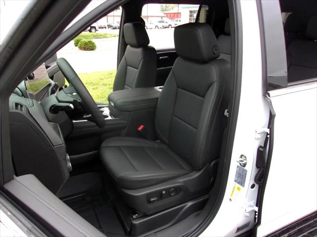 2026 Chevrolet Suburban LT, 4WD