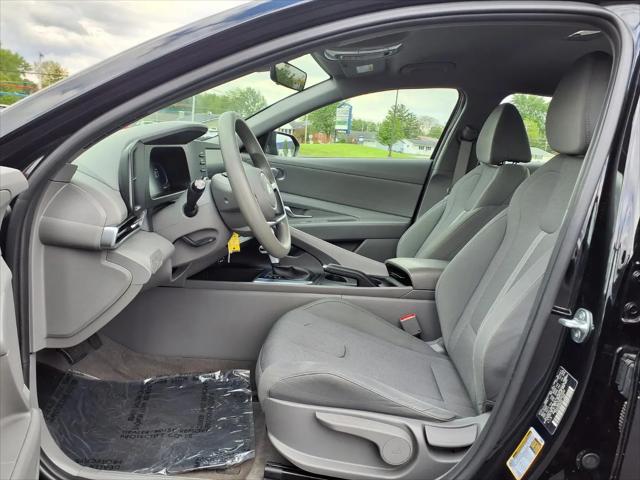 2024 Hyundai Elantra SE