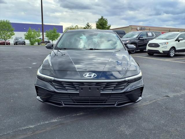 2024 Hyundai Elantra SE
