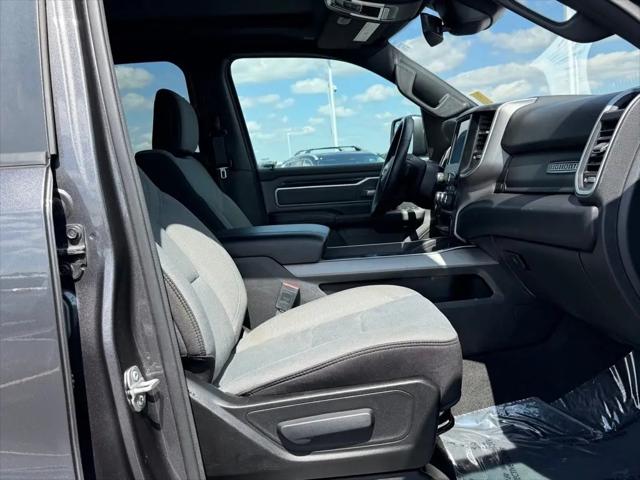 2022 Ram 1500 Big Horn Crew Cab 4x4 5'7" Box