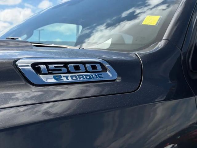 2022 Ram 1500 Big Horn Crew Cab 4x4 5'7" Box