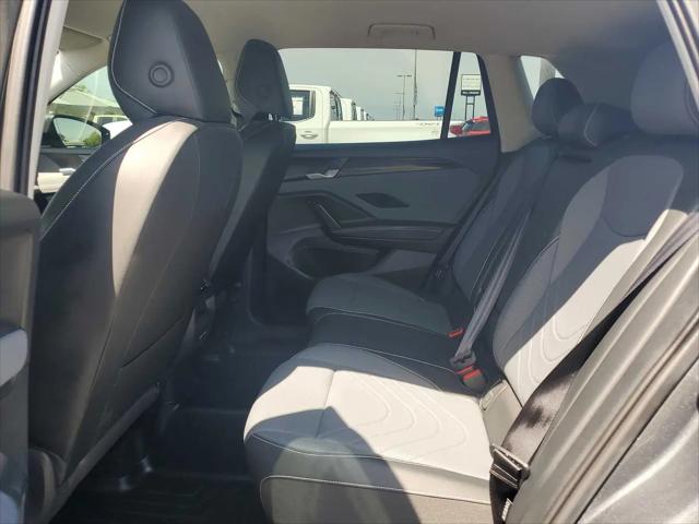 2025 Volkswagen Tiguan 2.0T SE