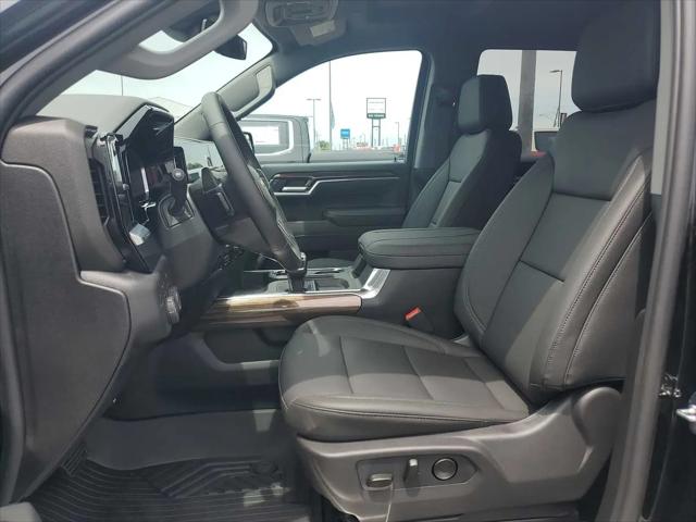 2026 Chevrolet Silverado 1500 4WD Crew Cab Standard Bed LT
