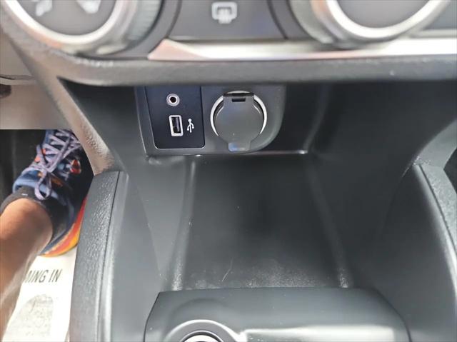 2023 Nissan Kicks S Xtronic CVT