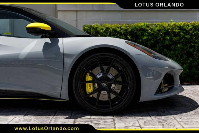 2026 Lotus Emira V6 SE Racing Line