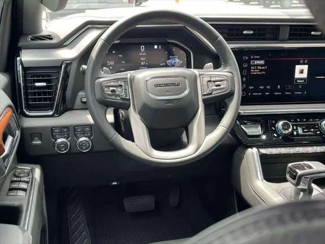2023 GMC Sierra 1500 4WD Crew Cab Short Box Denali
