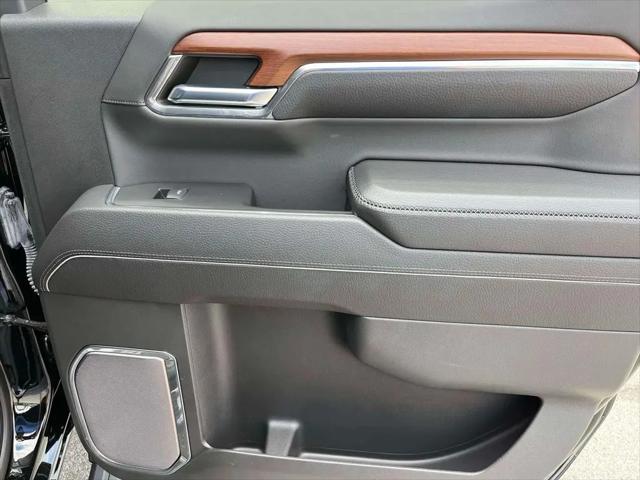 2023 GMC Sierra 1500 4WD Crew Cab Short Box Denali