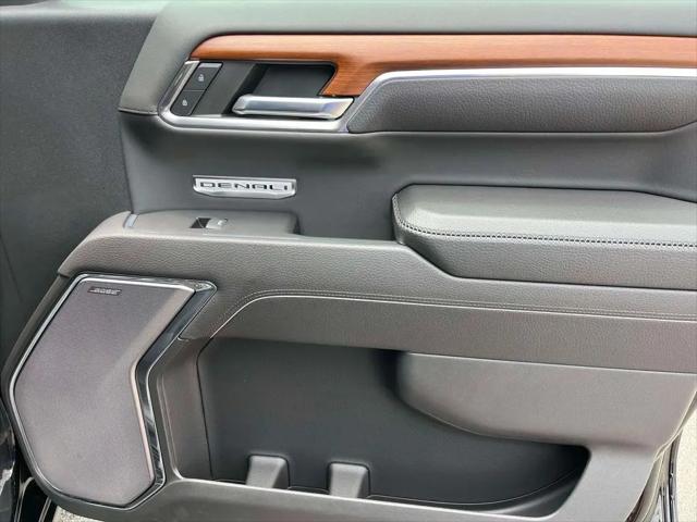 2023 GMC Sierra 1500 4WD Crew Cab Short Box Denali