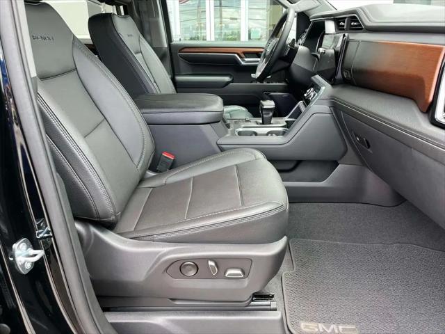 2023 GMC Sierra 1500 4WD Crew Cab Short Box Denali