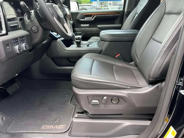 2023 GMC Sierra 1500 4WD Crew Cab Short Box Denali