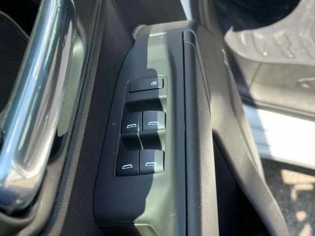 2026 GMC Sierra 1500 Crew Cab, Short Bed, Pro, 4WD