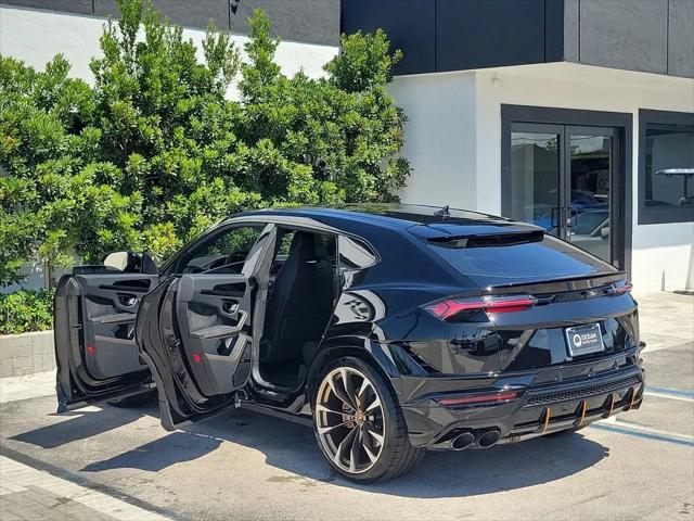 2024 Lamborghini Urus S