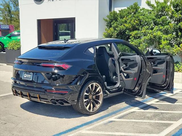 2024 Lamborghini Urus S