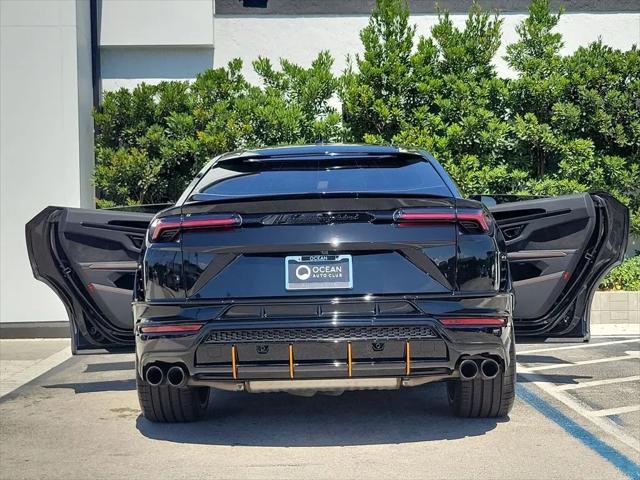 2024 Lamborghini Urus S