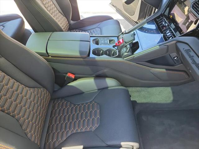 2024 Lamborghini Urus S