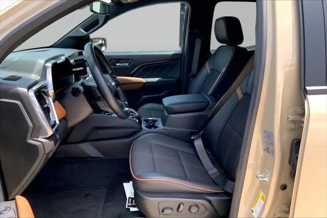 2024 GMC Canyon 4WD AT4