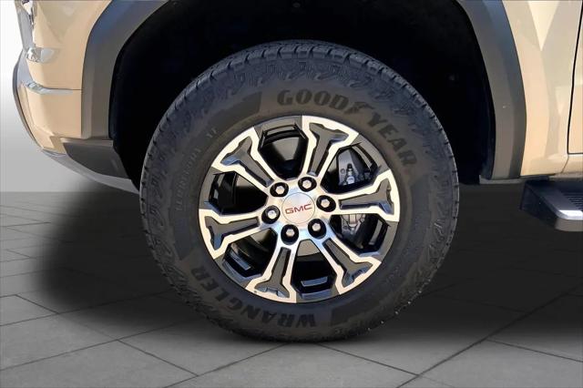 2024 GMC Canyon 4WD AT4
