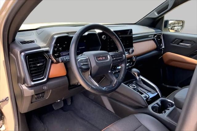 2024 GMC Canyon 4WD AT4