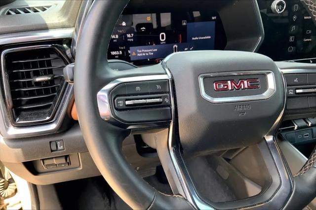 2024 GMC Canyon 4WD AT4