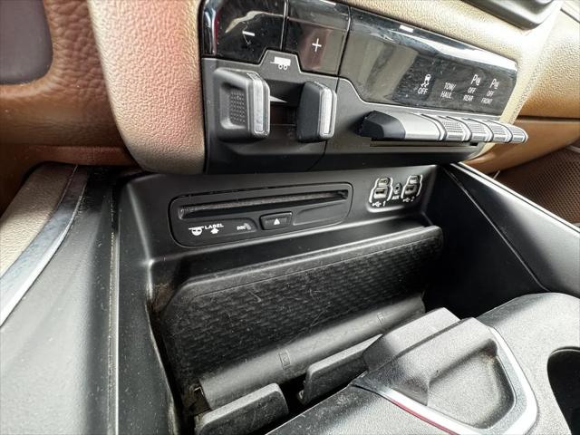 2019 Ram 1500 Laramie Crew Cab 4x4 5'7" Box
