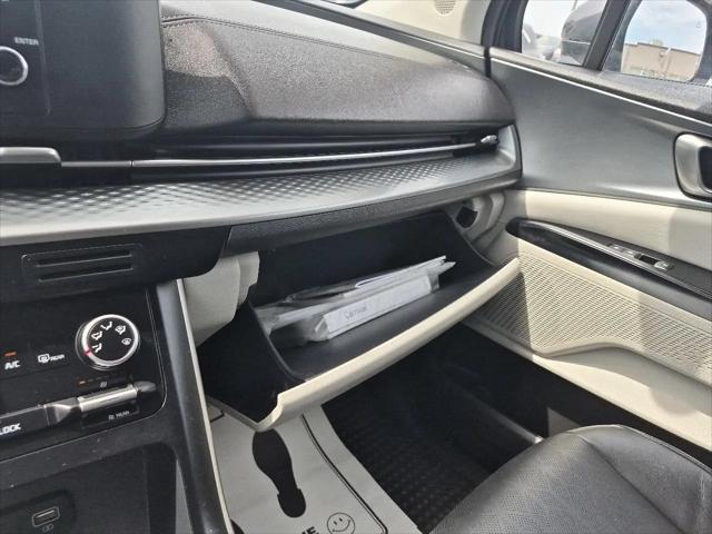2023 Kia Carnival MPV LX Seat Package