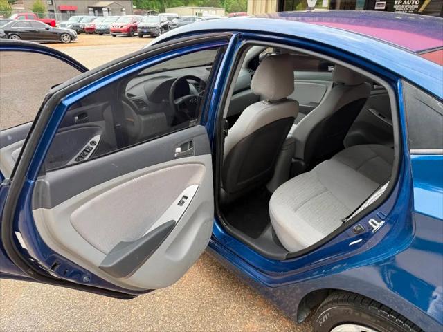 2016 Hyundai Accent SE