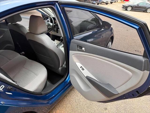 2016 Hyundai Accent SE