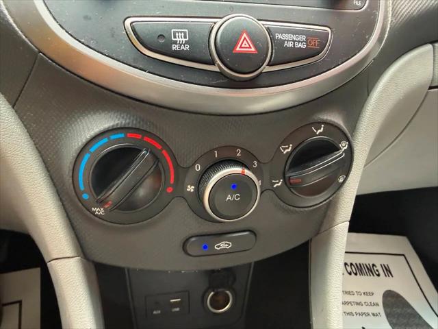 2016 Hyundai Accent SE