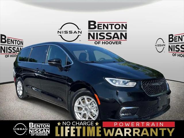 2025 Chrysler Pacifica Select for sale in Hoover, AL