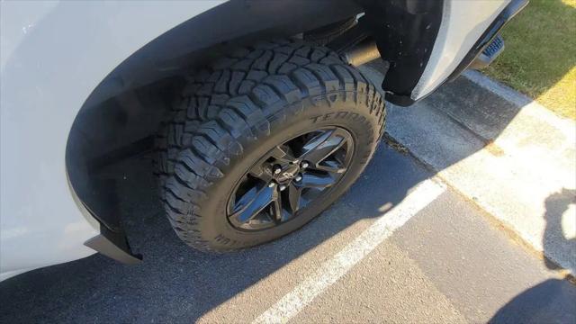 2022 Chevrolet Silverado 1500 4WD Crew Cab Short Bed Custom Trail Boss