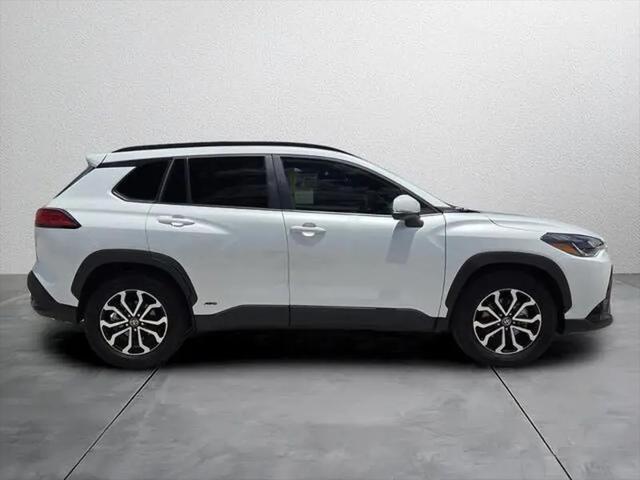 2023 Toyota Corolla Cross Hybrid SE