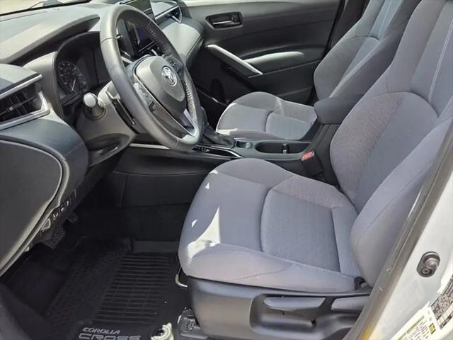 2023 Toyota Corolla Cross Hybrid SE