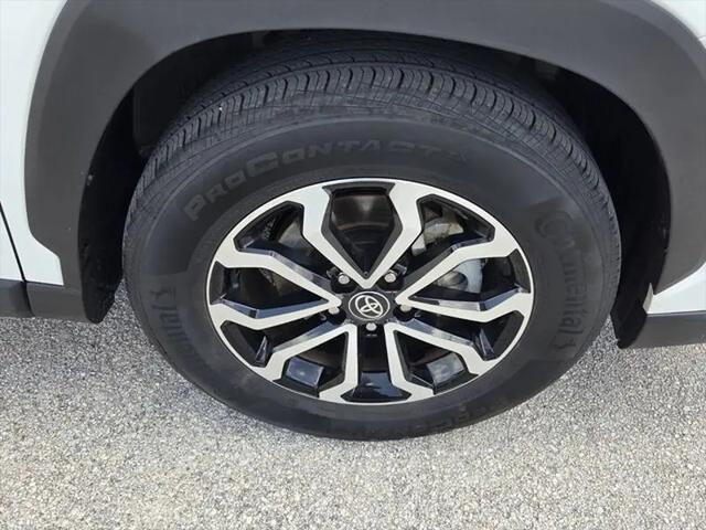 2023 Toyota Corolla Cross Hybrid SE