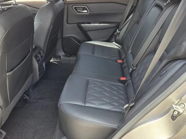 2023 Nissan Rogue Platinum FWD