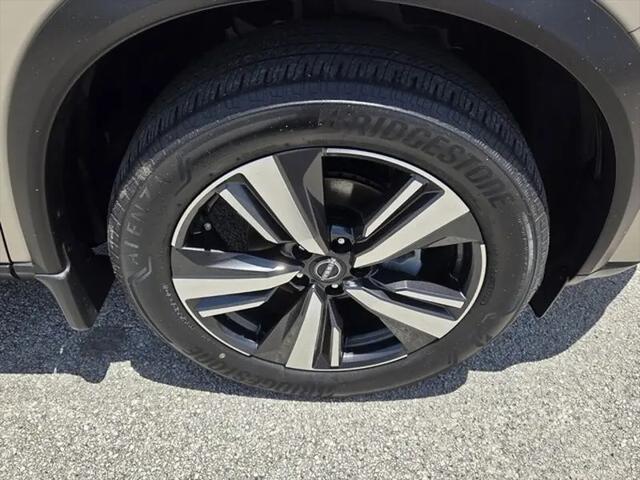 2023 Nissan Rogue Platinum FWD