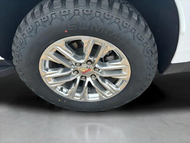 2024 GMC Yukon 4WD SLT