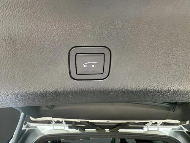 2024 GMC Yukon 4WD SLT