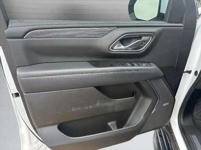 2024 GMC Yukon 4WD SLT