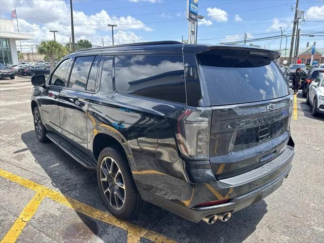 2025 Chevrolet Suburban 2WD RST