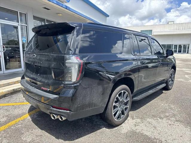 2025 Chevrolet Suburban 2WD RST